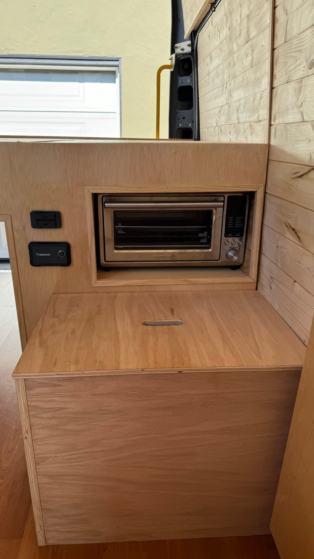 Daybreak ProMaster — bedroom area
